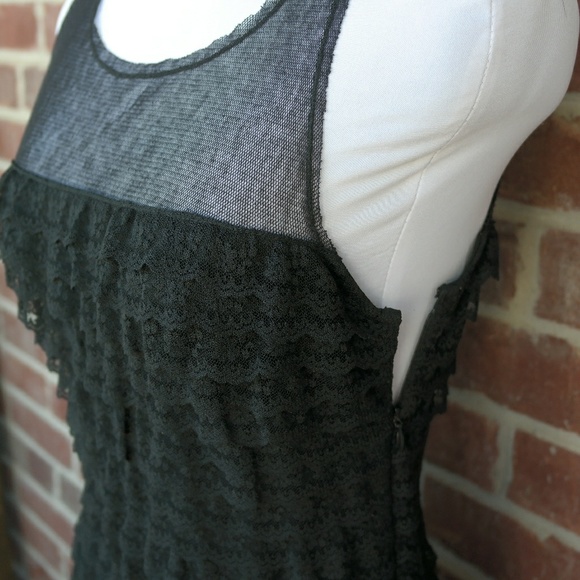 BCBG MaxAzria Tiered Ruffle Lace Shift Dress with - Picture 4 of 4